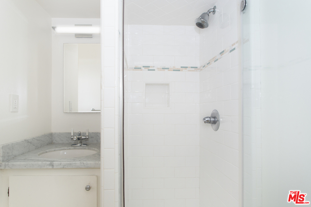 320 4th Avenue, Unit 1 Venice, CA 90291 - Photo 19 of 20