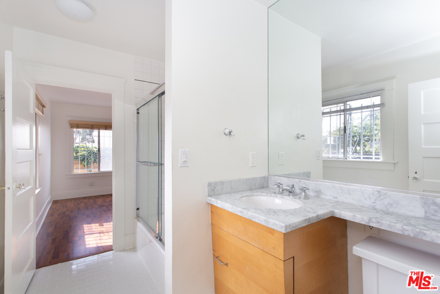 320 4th Avenue, Unit 1 Venice, CA 90291 - Photo 10 of 20