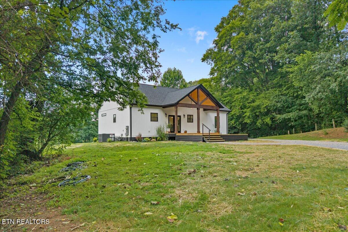 222-225 Summit Road Madisonville, TN 37354 - Photo 9 of 46 27-225 Summit Rd-28