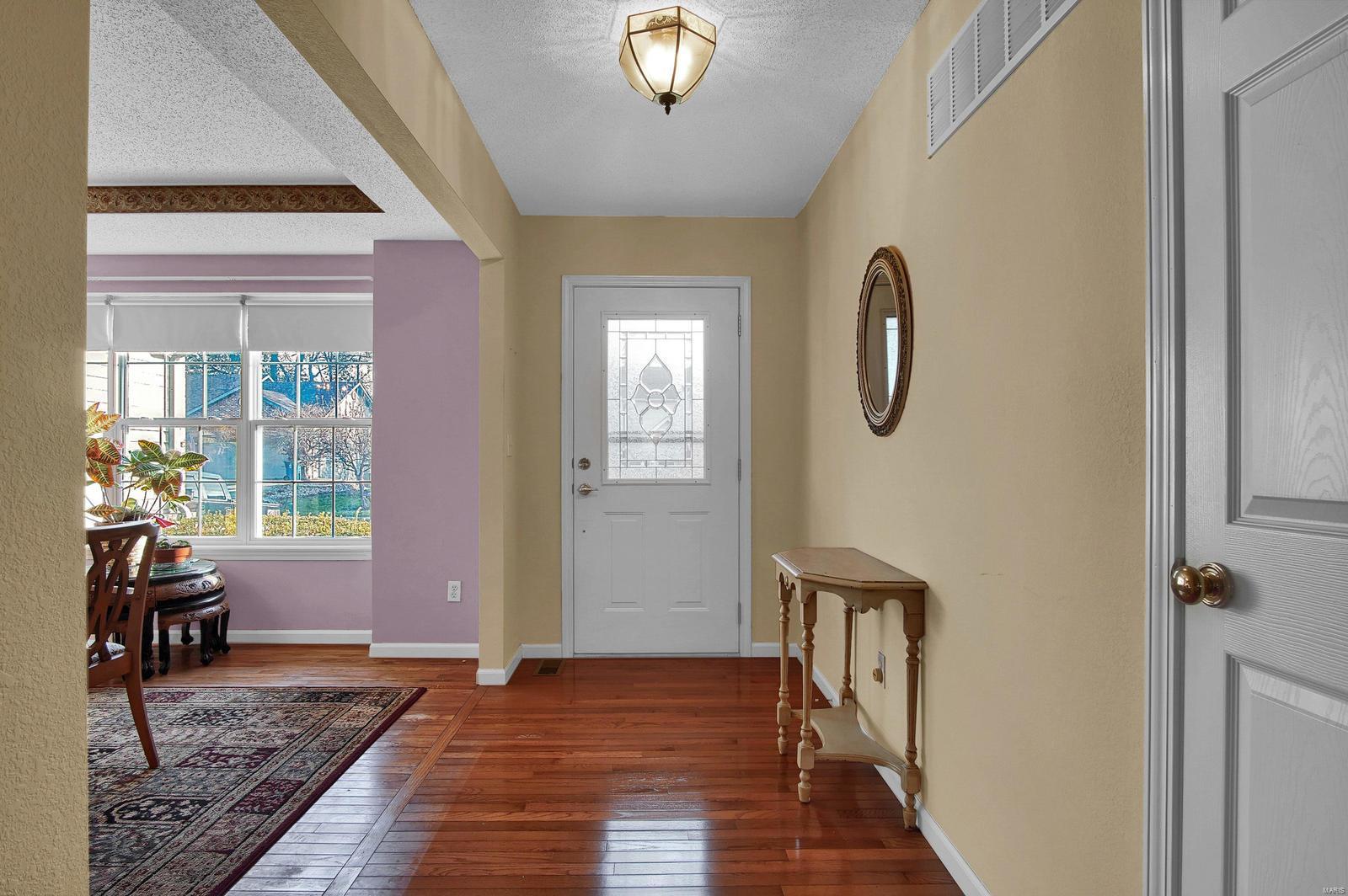 37 Chelsea Road Collinsville, IL 62234 - Photo 2 of 17 Gallery Image 2