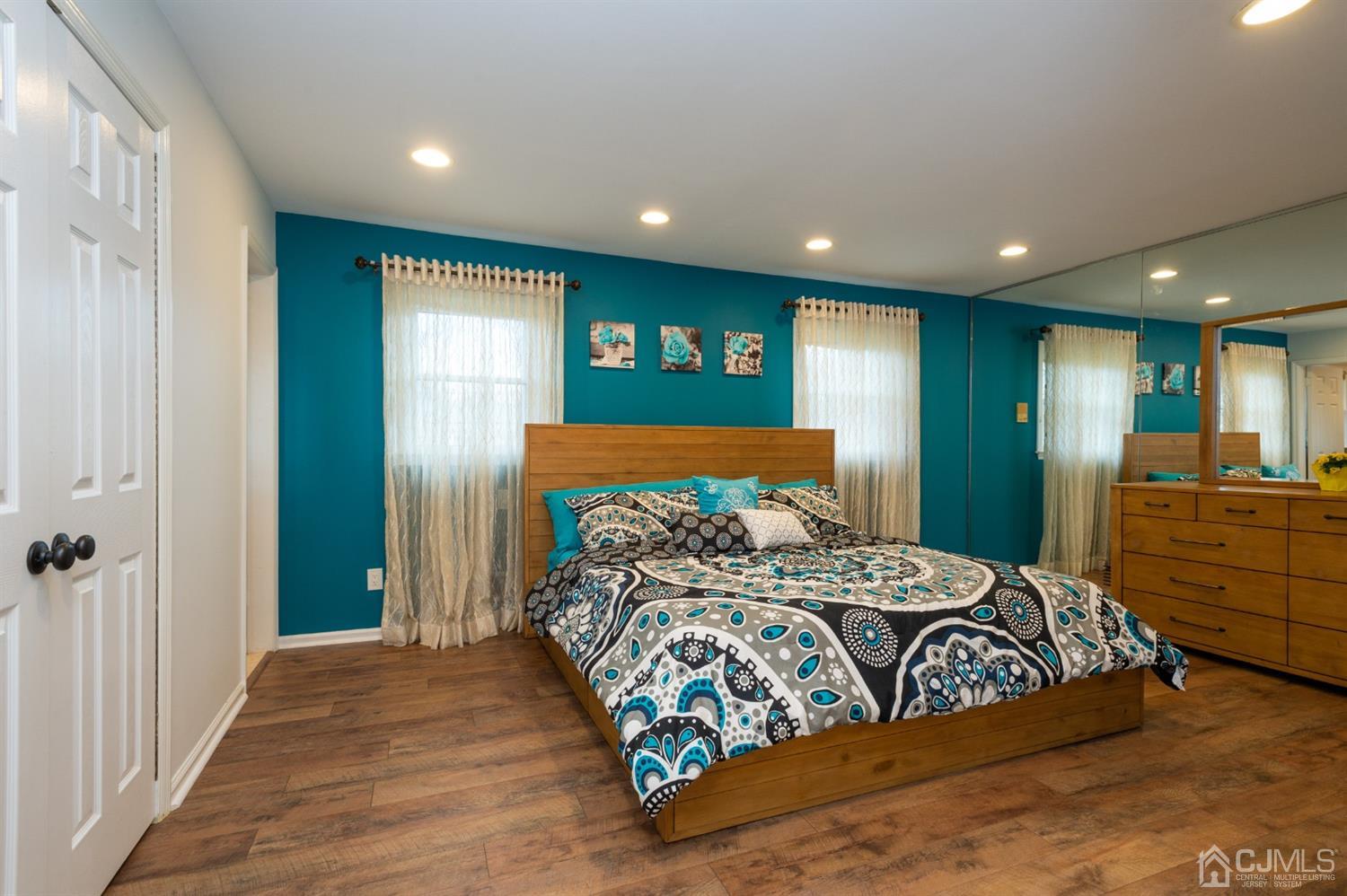 13 Peru Street Edison, NJ 08820 - Photo 13 of 24 Gallery Image 13