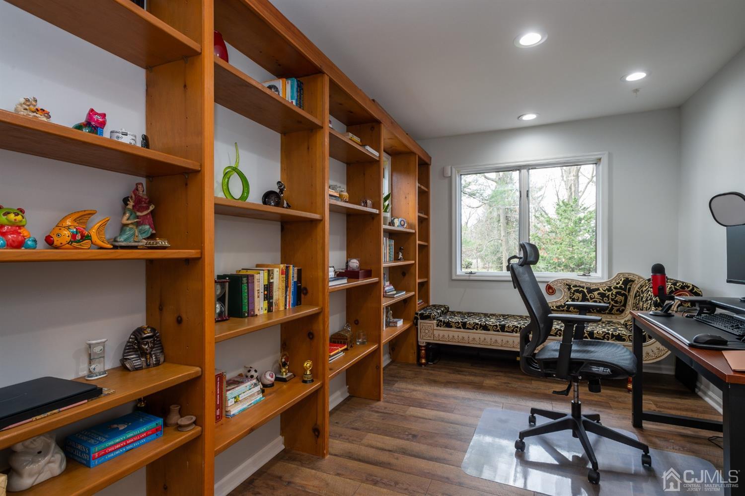 13 Peru Street Edison, NJ 08820 - Photo 15 of 24 Gallery Image 15