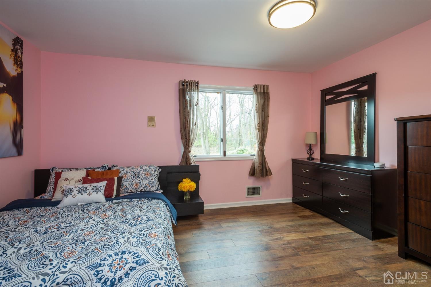 13 Peru Street Edison, NJ 08820 - Photo 16 of 24 Gallery Image 16