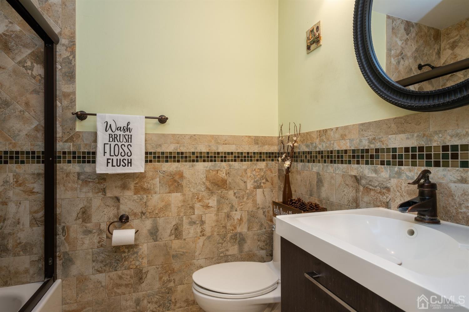 13 Peru Street Edison, NJ 08820 - Photo 18 of 24 Gallery Image 18