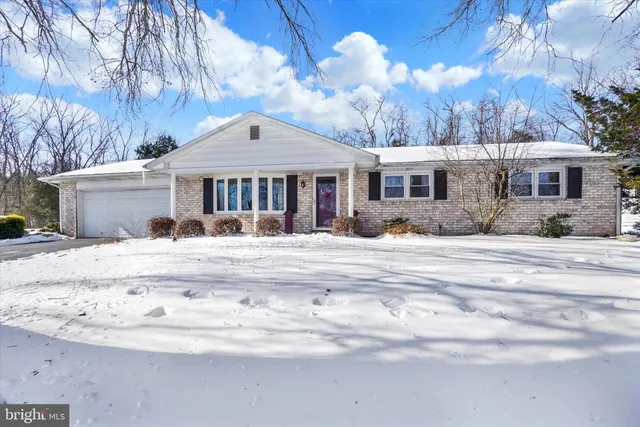 $424,900 | 4490 Conewago Road, Dover, PA 17315