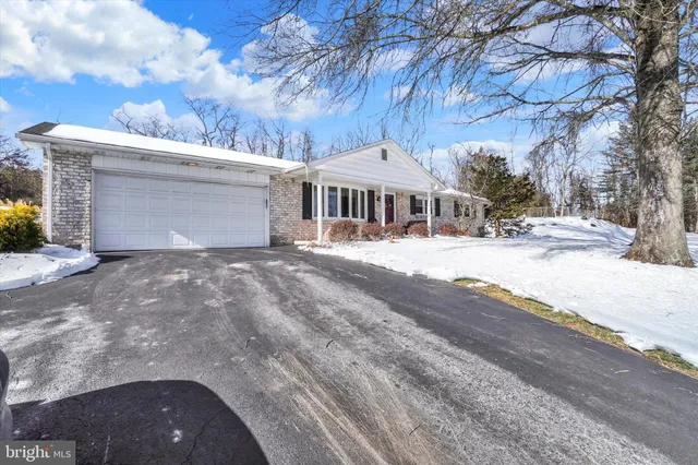 $424,900 | 4490 Conewago Road, Dover, PA 17315