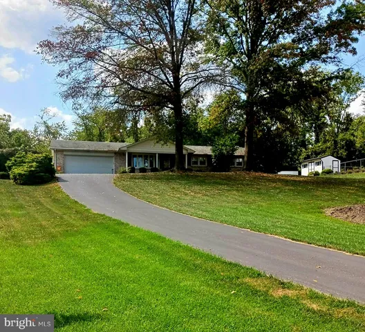 $424,900 | 4490 Conewago Road, Dover, PA 17315