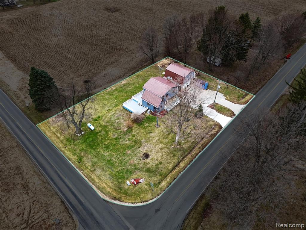 992 West Bennington Road Owosso, MI 48867 - Photo 57 of 61