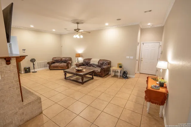 $415,000 | 633 Sunrise Avenue, Uvalde, TX 78801