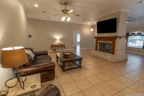 $415,000 | 633 Sunrise Avenue, Uvalde, TX 78801