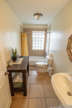 $415,000 | 633 Sunrise Avenue, Uvalde, TX 78801