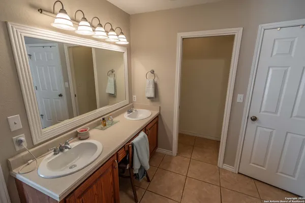 $415,000 | 633 Sunrise Avenue, Uvalde, TX 78801