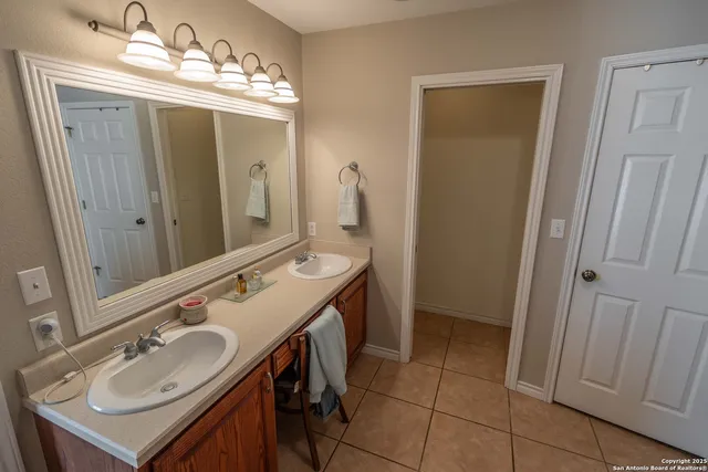 $415,000 | 633 Sunrise Avenue, Uvalde, TX 78801