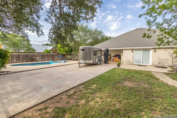 $415,000 | 633 Sunrise Avenue, Uvalde, TX 78801