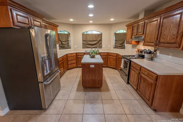 $415,000 | 633 Sunrise Avenue, Uvalde, TX 78801