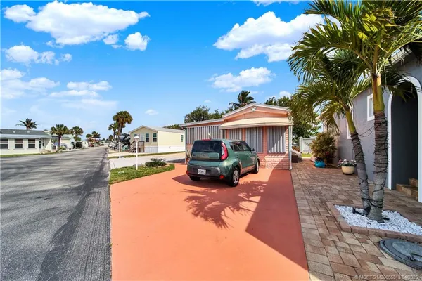 $249,000 | 10701 South Ocean Drive, Unit 611, Jensen Beach, FL 34957