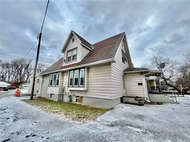 $299,900 | 297-301 East North Street, Geneva City, NY 14456