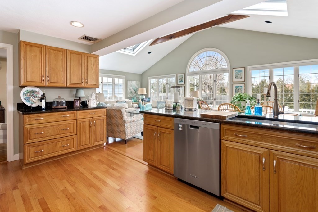 49 Anchor Road Lynn, MA 01904 - Photo 15 of 40 Gallery Image 15