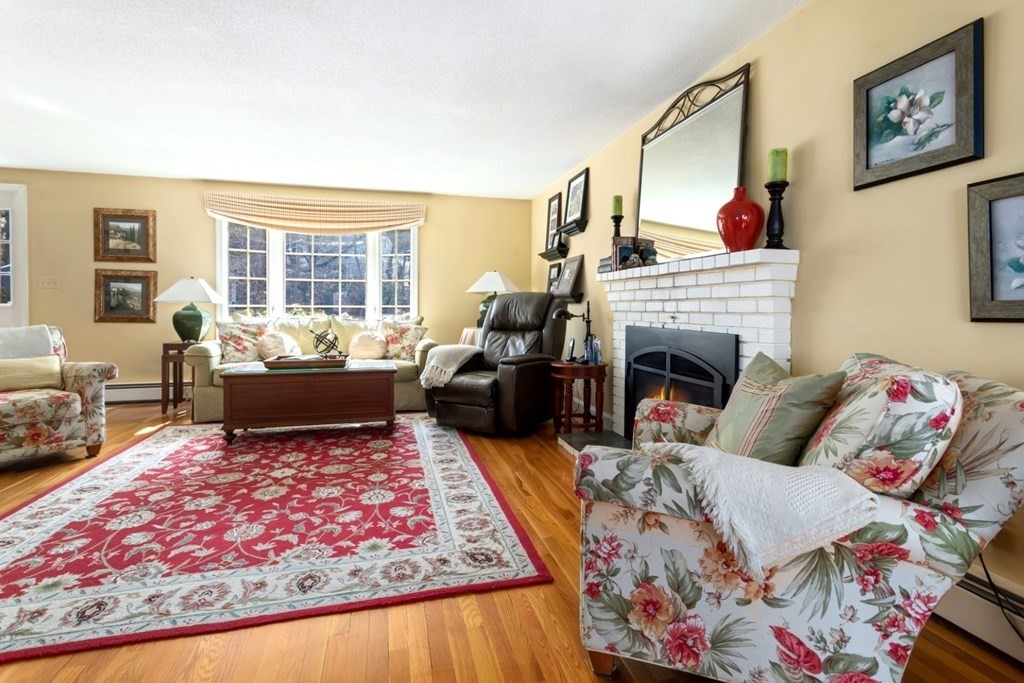 49 Anchor Road Lynn, MA 01904 - Photo 6 of 40 Gallery Image 6