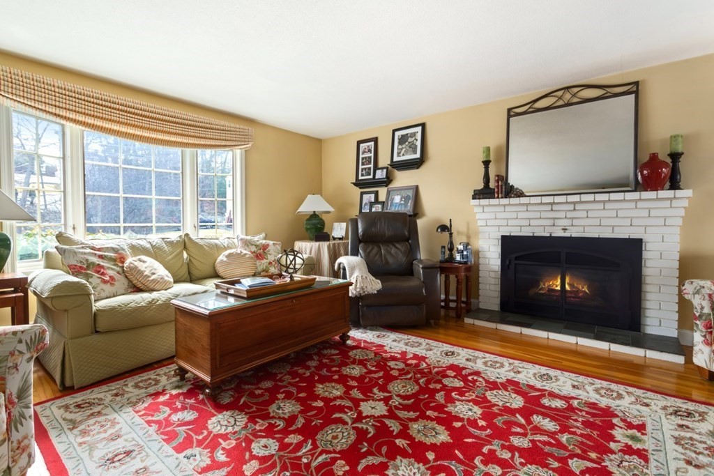 49 Anchor Road Lynn, MA 01904 - Photo 7 of 40 Gallery Image 7