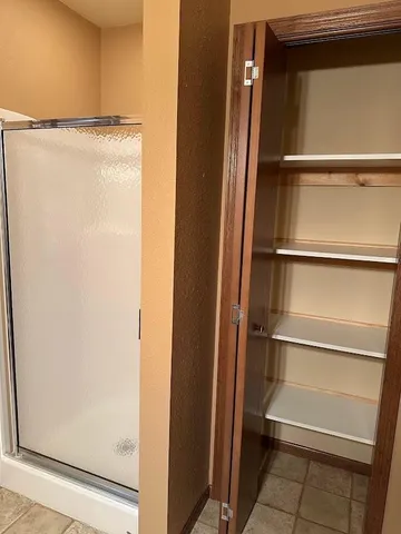 $245,900 | 413 River Bluff Drive, Windom, MN 56101