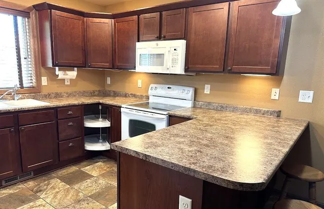 $245,900 | 413 River Bluff Drive, Windom, MN 56101