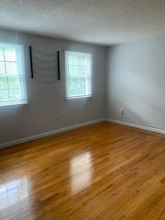 321 Montgomery Road Westfield, MA 01085 - Photo 5 of 11