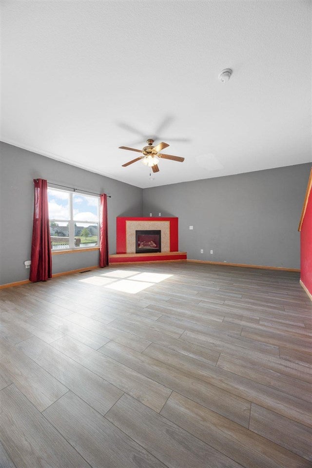 32 South Park Ridge Road North Liberty, IA 52317 - Photo 4 of 50 Gallery Image 4