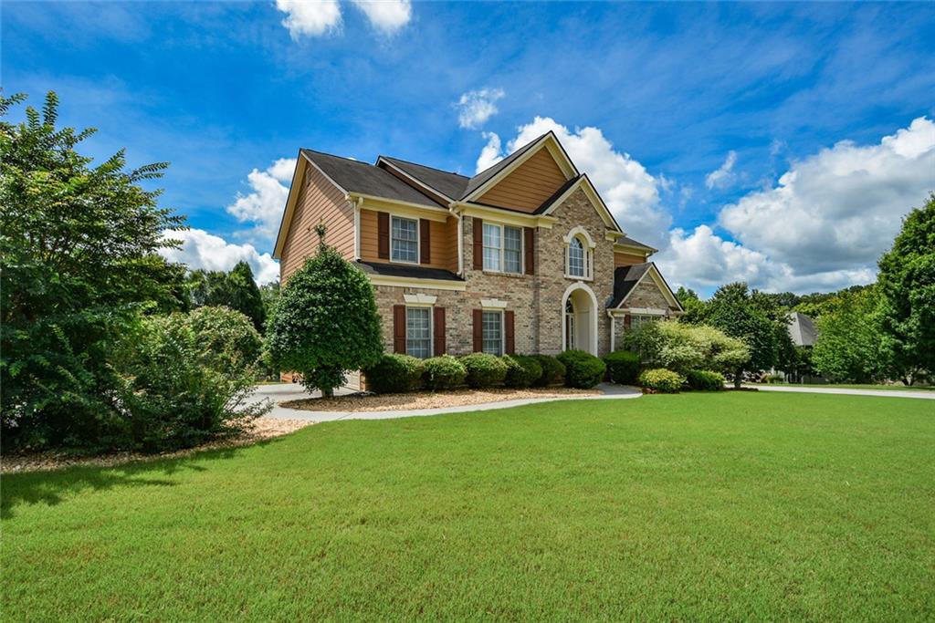 581 Hunters Trace Dallas, GA 30157 - Photo 3 of 42