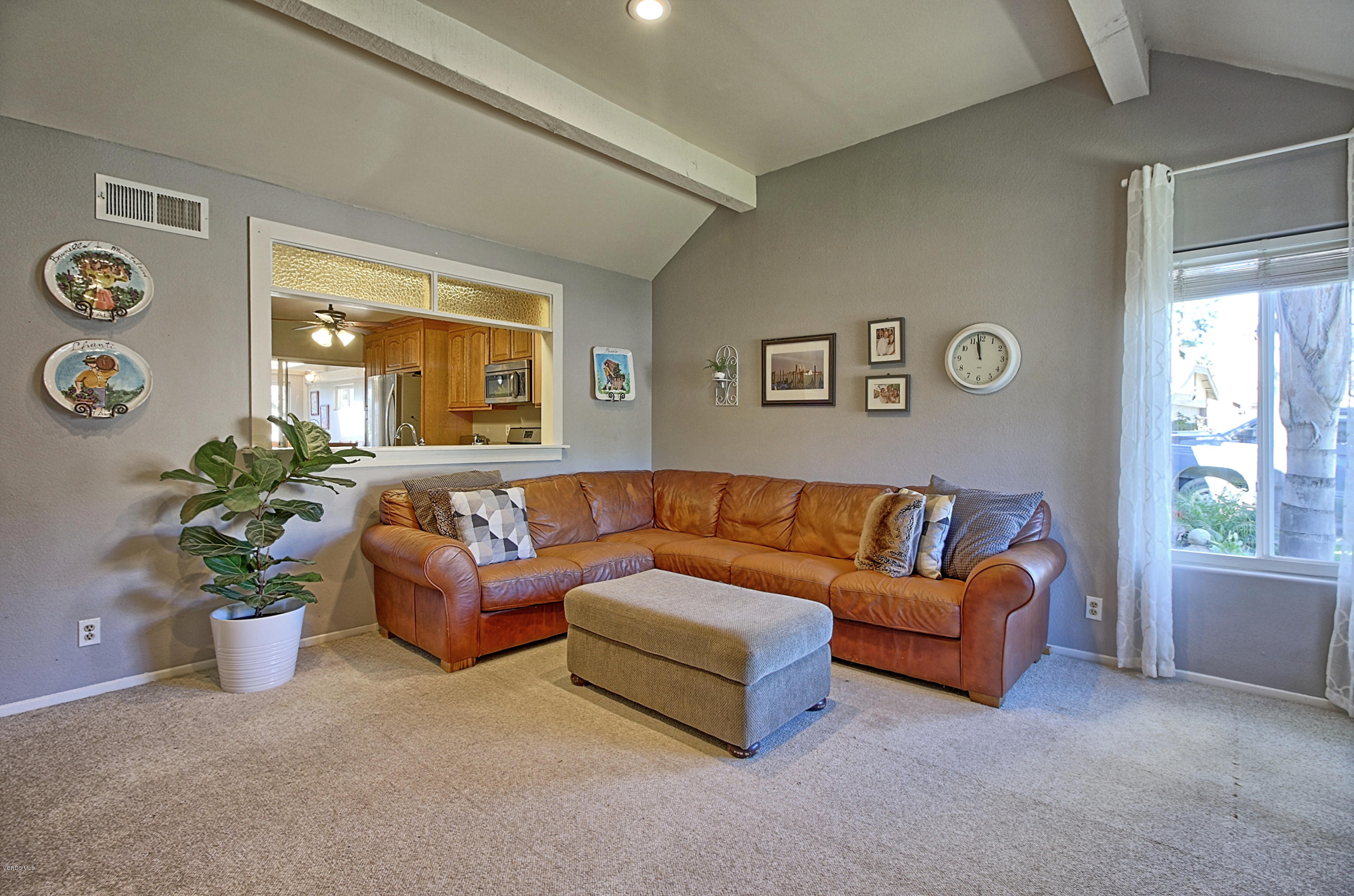 637 Fernglen Circle Fillmore, CA 93015 - Photo 4 of 28 0012_IMG_0037_8_9