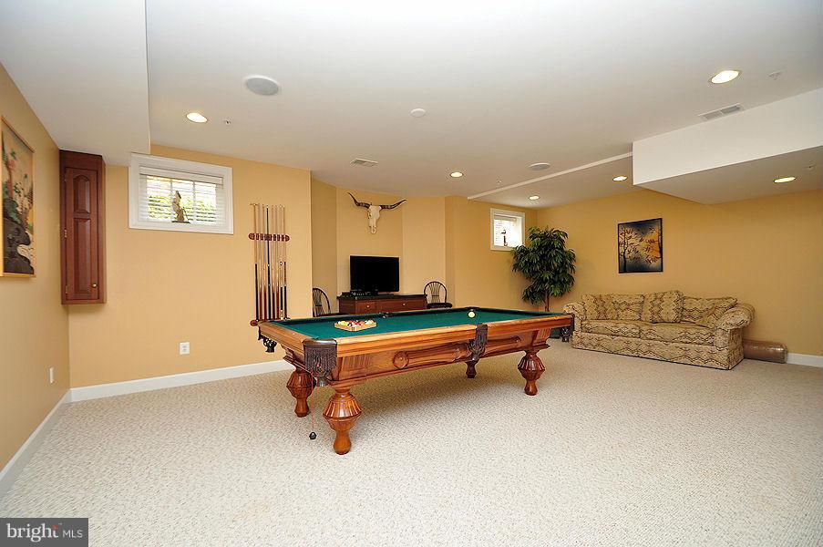7671 Midtown Road Fulton, MD 20759 - Photo 22 of 30 Game room w/Berber carpet