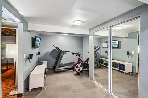 $645,000 | 815 South Salem Avenue, Arlington Heights, IL 60005