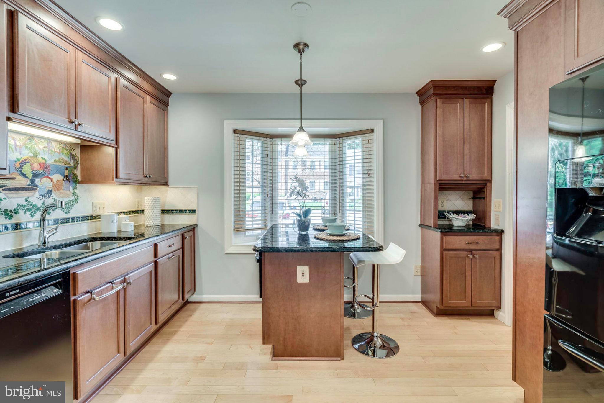 8306 Uxbridge Court Springfield, VA 22151 - Photo 6 of 50 Kitchen