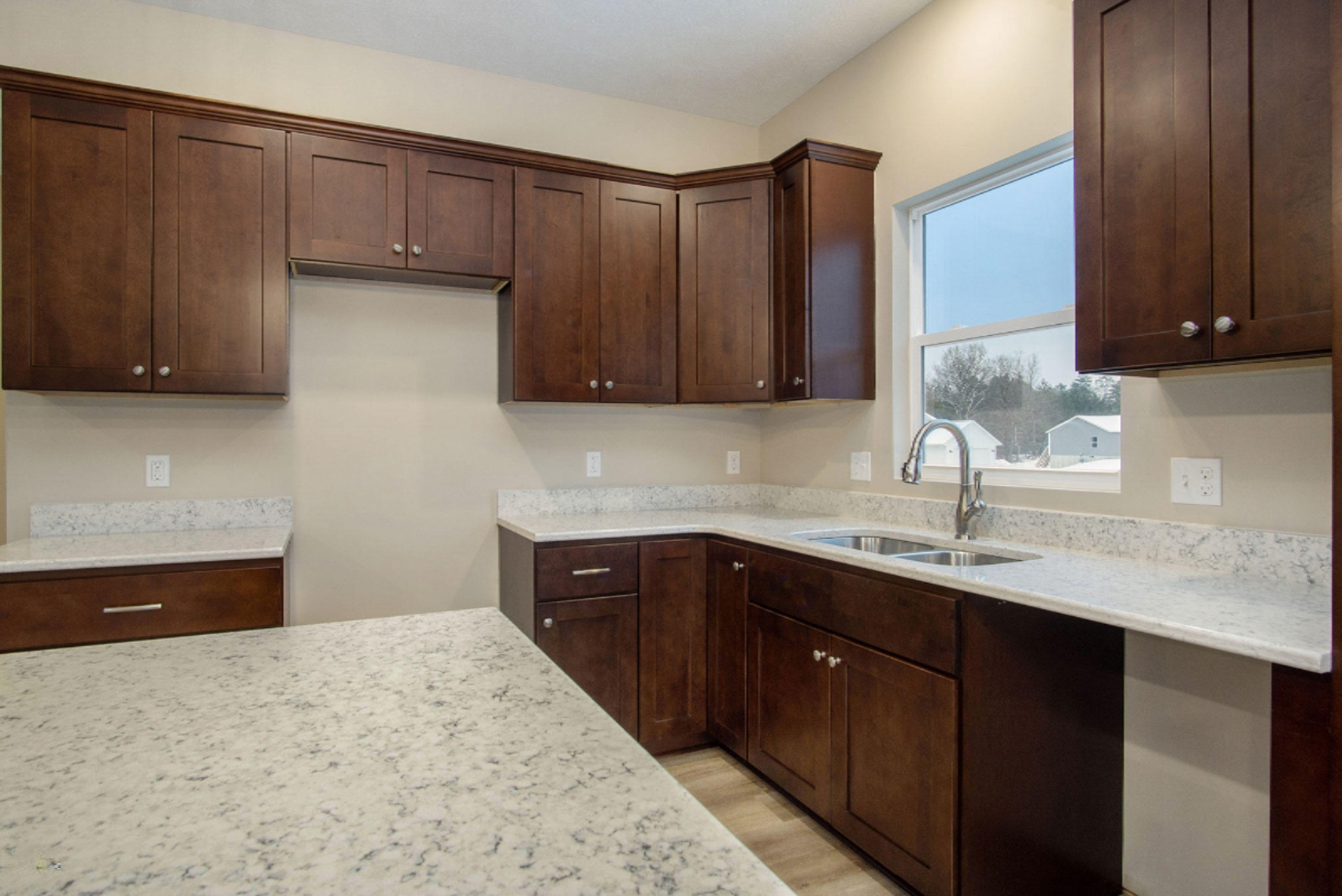 2487 Eagle Ridge Muskegon, MI 49444 - Photo 11 of 40 DSC02446-