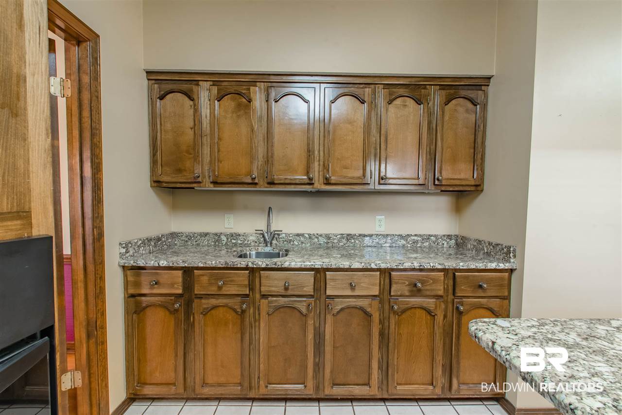512 Southern Way Daphne, AL 36527 - Photo 13 of 43 Kitchen View