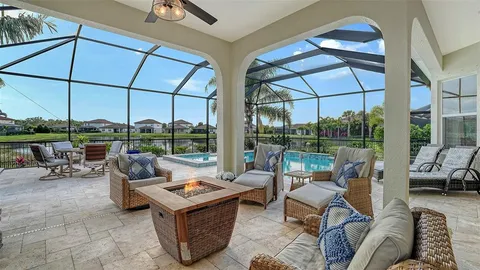 $924,900 | 13720 Saw Palm Crk Trail, Lakewood Ranch, FL 34211