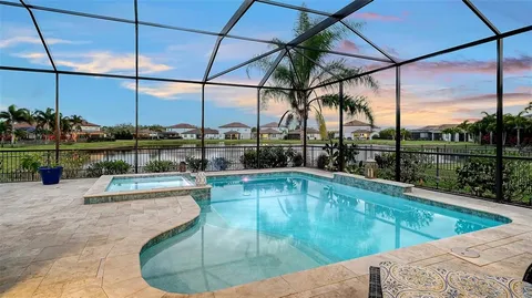 $924,900 | 13720 Saw Palm Crk Trail, Lakewood Ranch, FL 34211