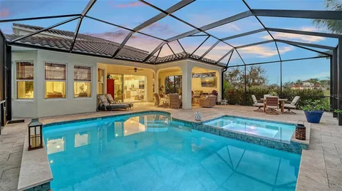 $924,900 | 13720 Saw Palm Crk Trail, Lakewood Ranch, FL 34211