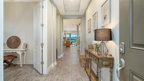 $924,900 | 13720 Saw Palm Crk Trail, Lakewood Ranch, FL 34211