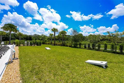 $924,900 | 13720 Saw Palm Crk Trail, Lakewood Ranch, FL 34211
