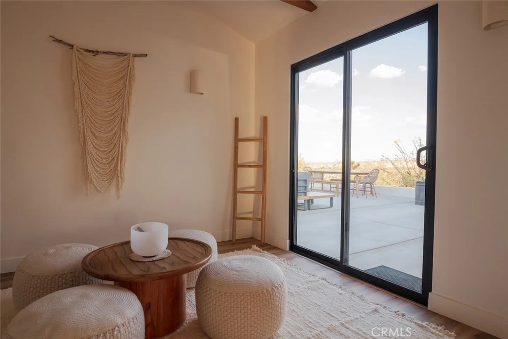 571 Ripon Avenue Yucca Valley, CA 92284 - Photo 13 of 43 a bathroom with a shower