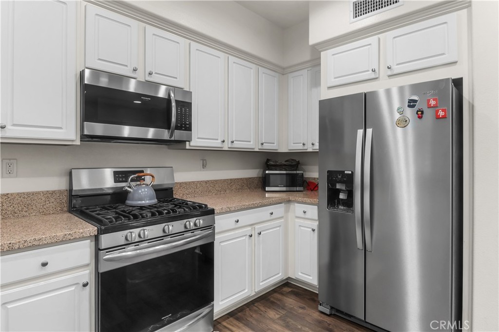 422 West Rte 66, Unit 28 Glendora, CA 91740 - Photo 15 of 25