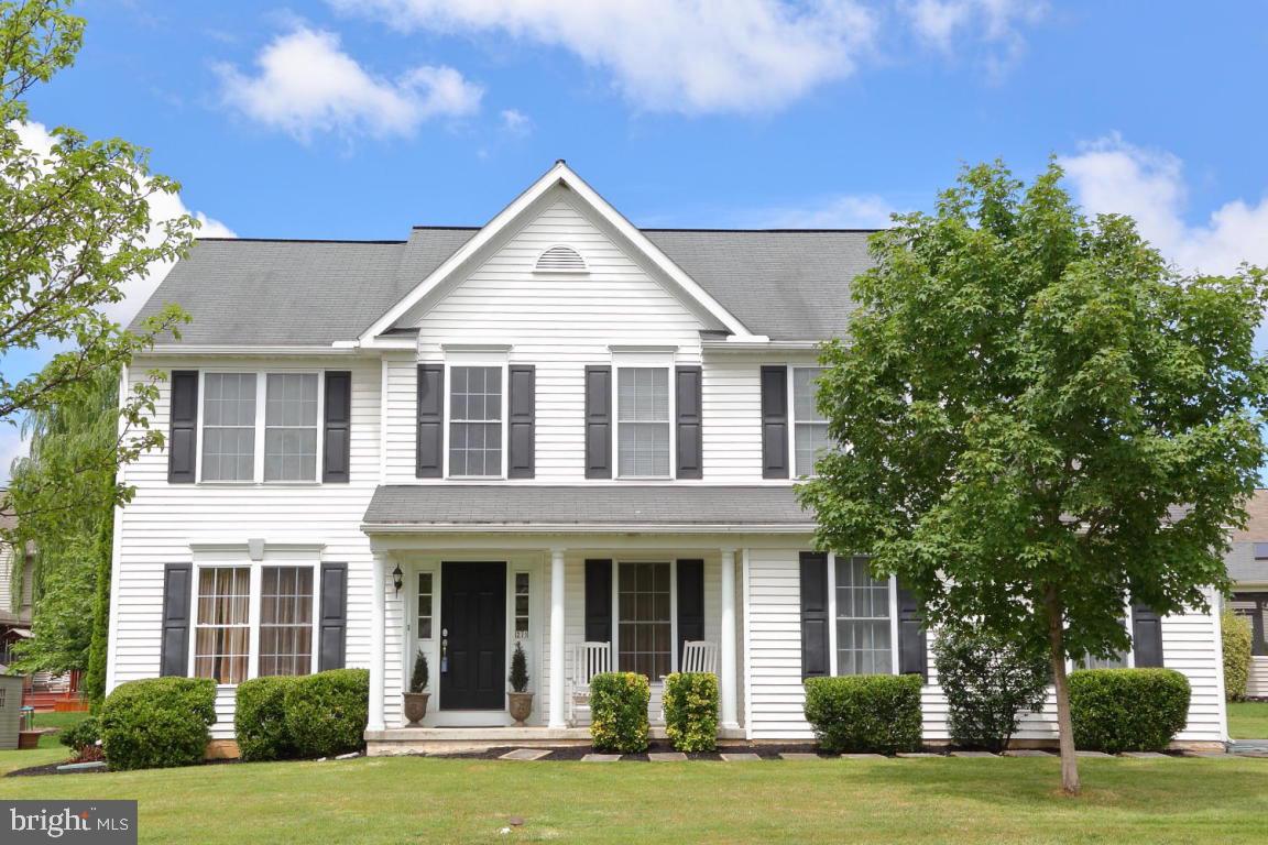 271 Cambridge Lane Lititz, PA 17543 - Photo 1 of 28