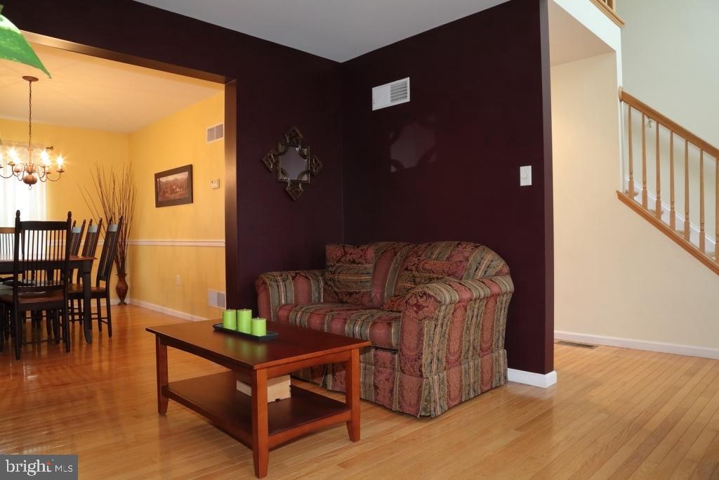 271 Cambridge Lane Lititz, PA 17543 - Photo 4 of 28