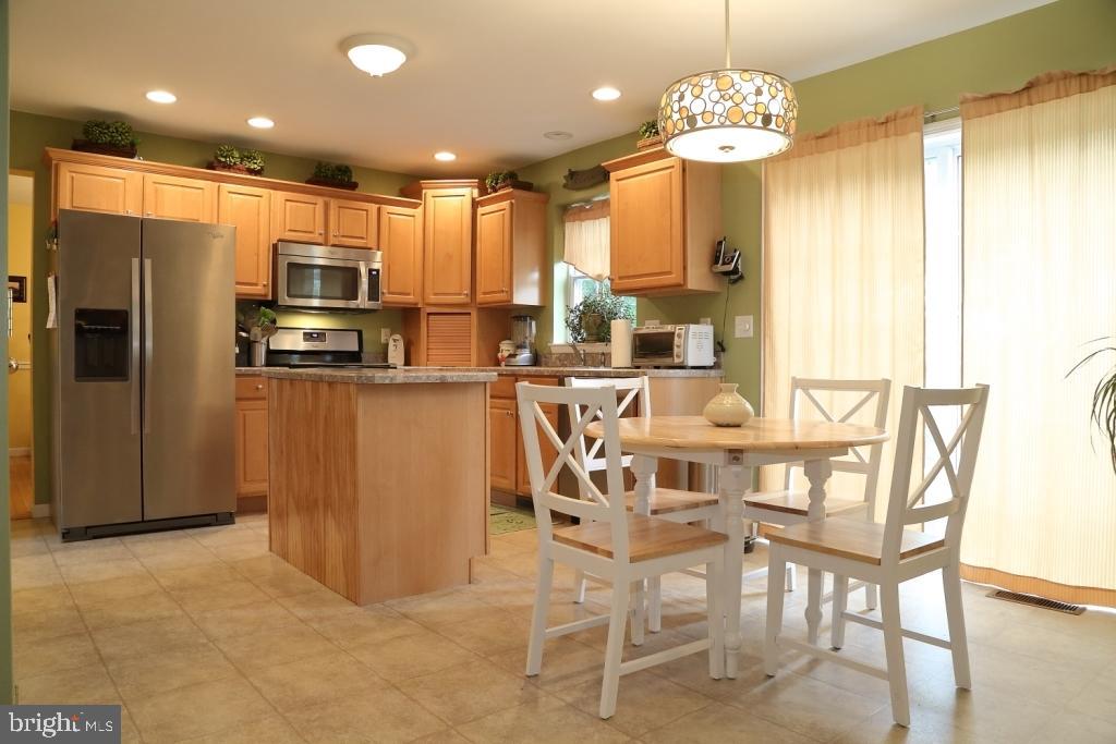 271 Cambridge Lane Lititz, PA 17543 - Photo 9 of 28