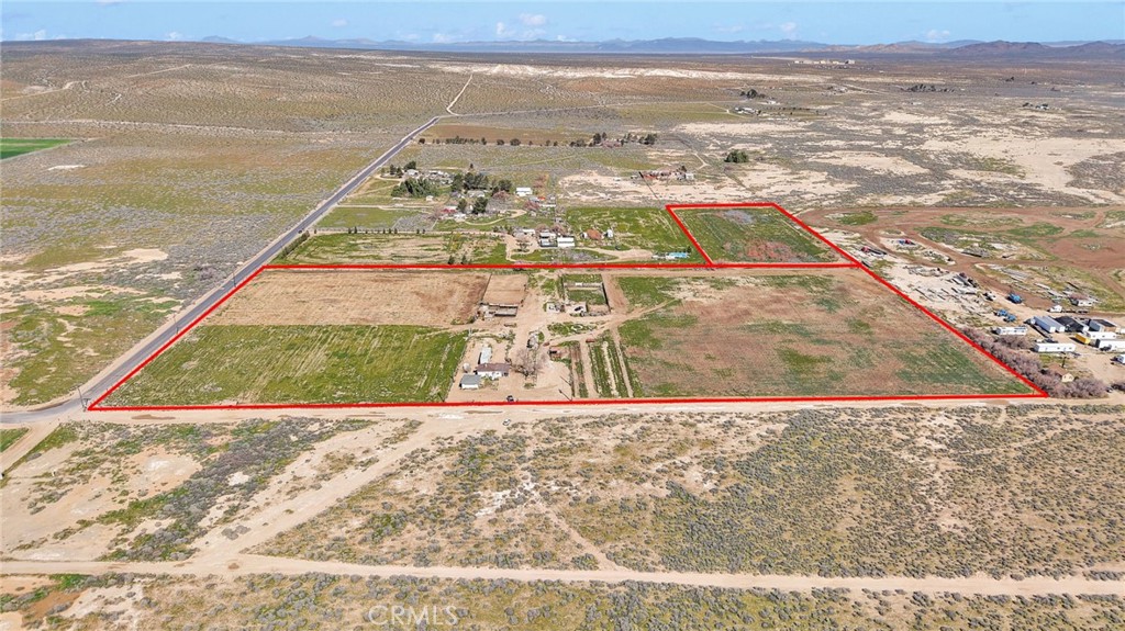 28571 Wild Helendale, CA 92342 - Photo 3 of 22 a view of an ocean