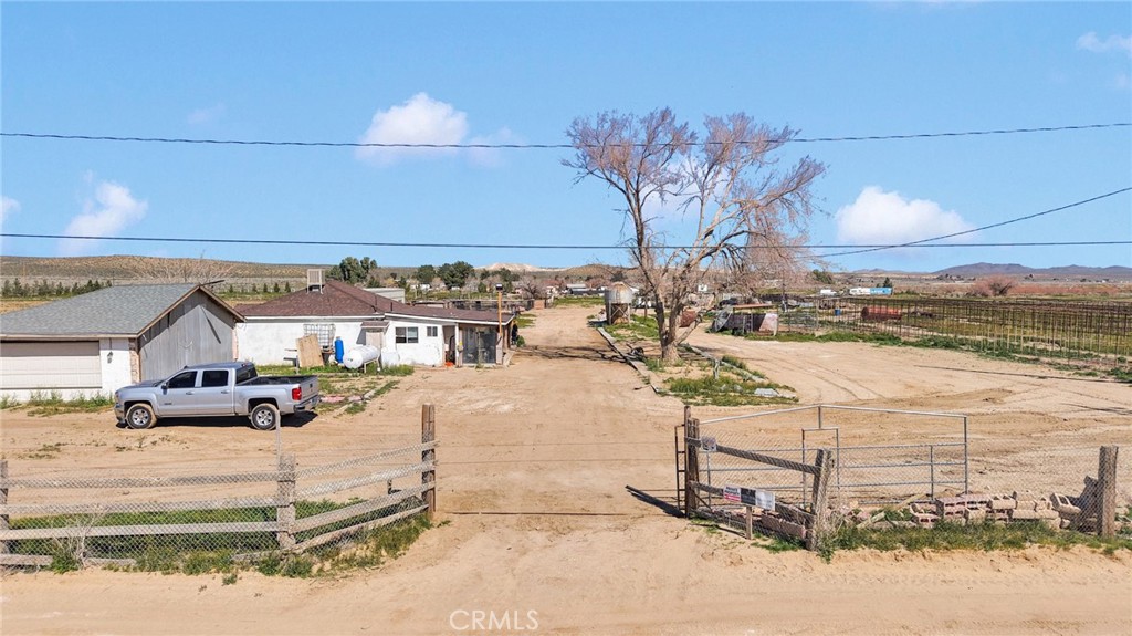 28571 Wild Helendale, CA 92342 - Photo 7 of 22 a view of a terrace with wooden fence