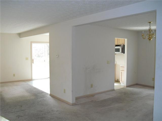 2047 Waymont Road Columbus, OH 43229 - Photo 3 of 13 Gallery Image 3
