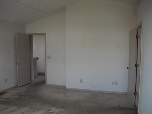 2047 Waymont Road Columbus, OH 43229 - Photo 8 of 13 Gallery Image 8