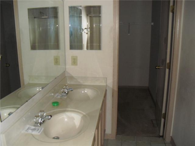 2047 Waymont Road Columbus, OH 43229 - Photo 9 of 13 Gallery Image 9